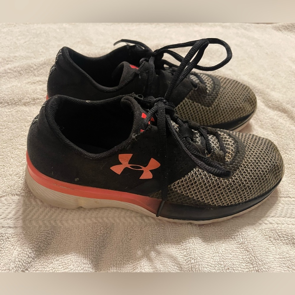Under Armour Youth Tennis Shoes